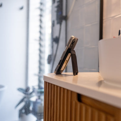 Magnetic Wallet Card Holder With FlexStand