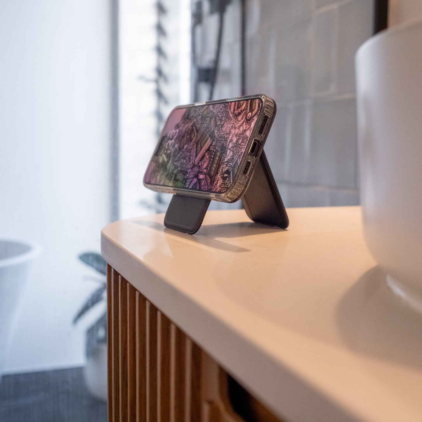 Magnetic Wallet Card Holder With FlexStand