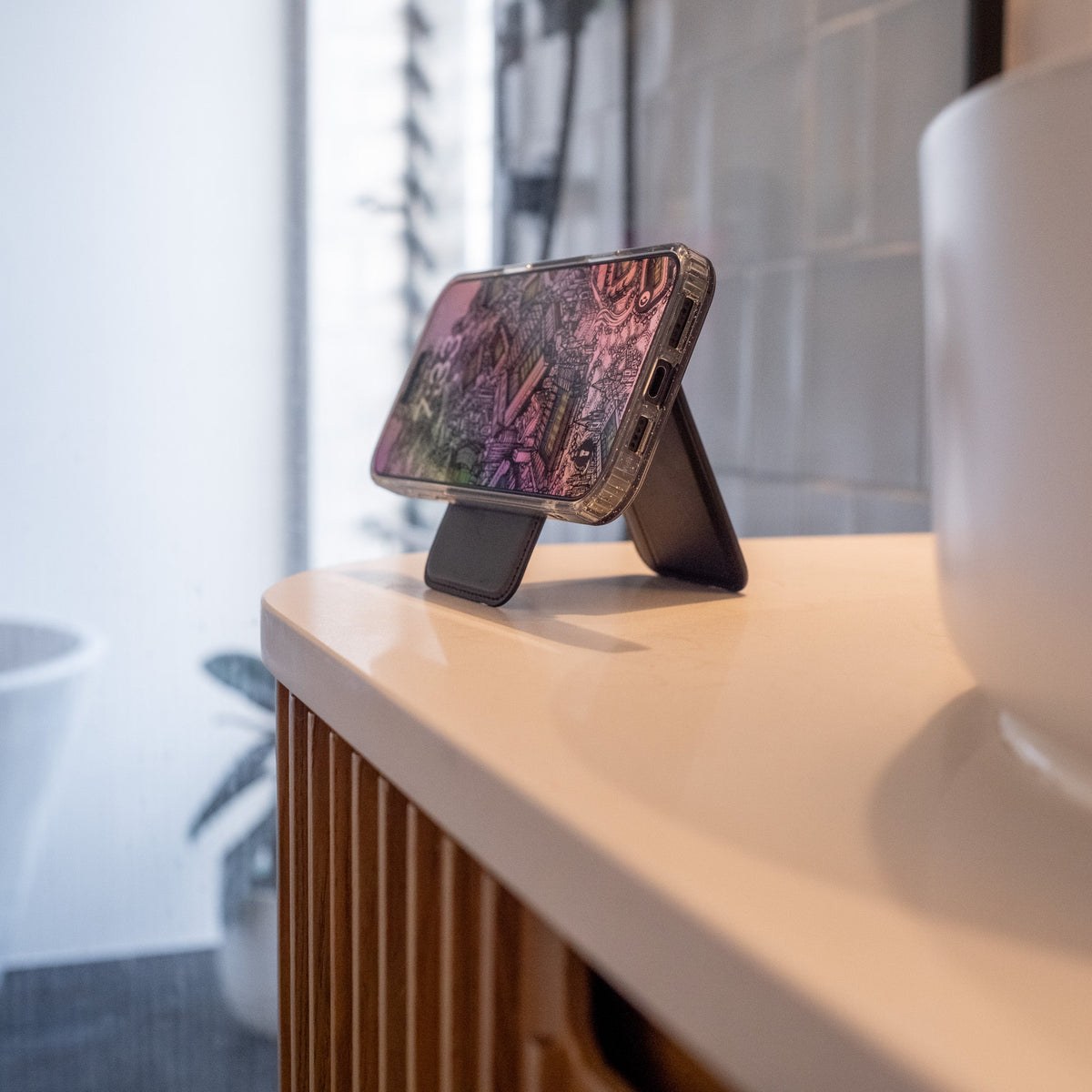 Magnetic Wallet Card Holder With FlexStand